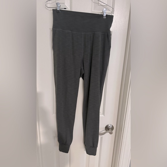 Beyond yoga, Gray ribbed joggers ￼ - Picture 4 of 5